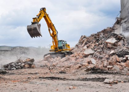 How to Manage Noise and Dust on Demolition Sites